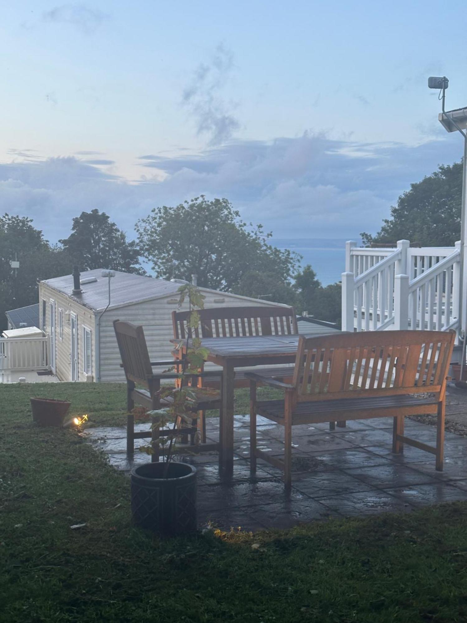Glade Lodge- North Devon Coast, Bideford Bay Caravan Park Exterior photo